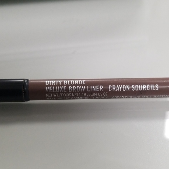 🚫SOLD🚫👝MAC👝 Veluxe Brow Liner in Dirty Blonde - Picture 2 of 4